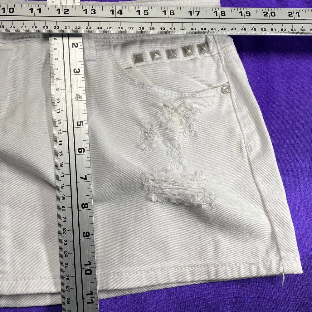 📌Almost Famous Ripped Mini Skirt - Picture 7 of 8